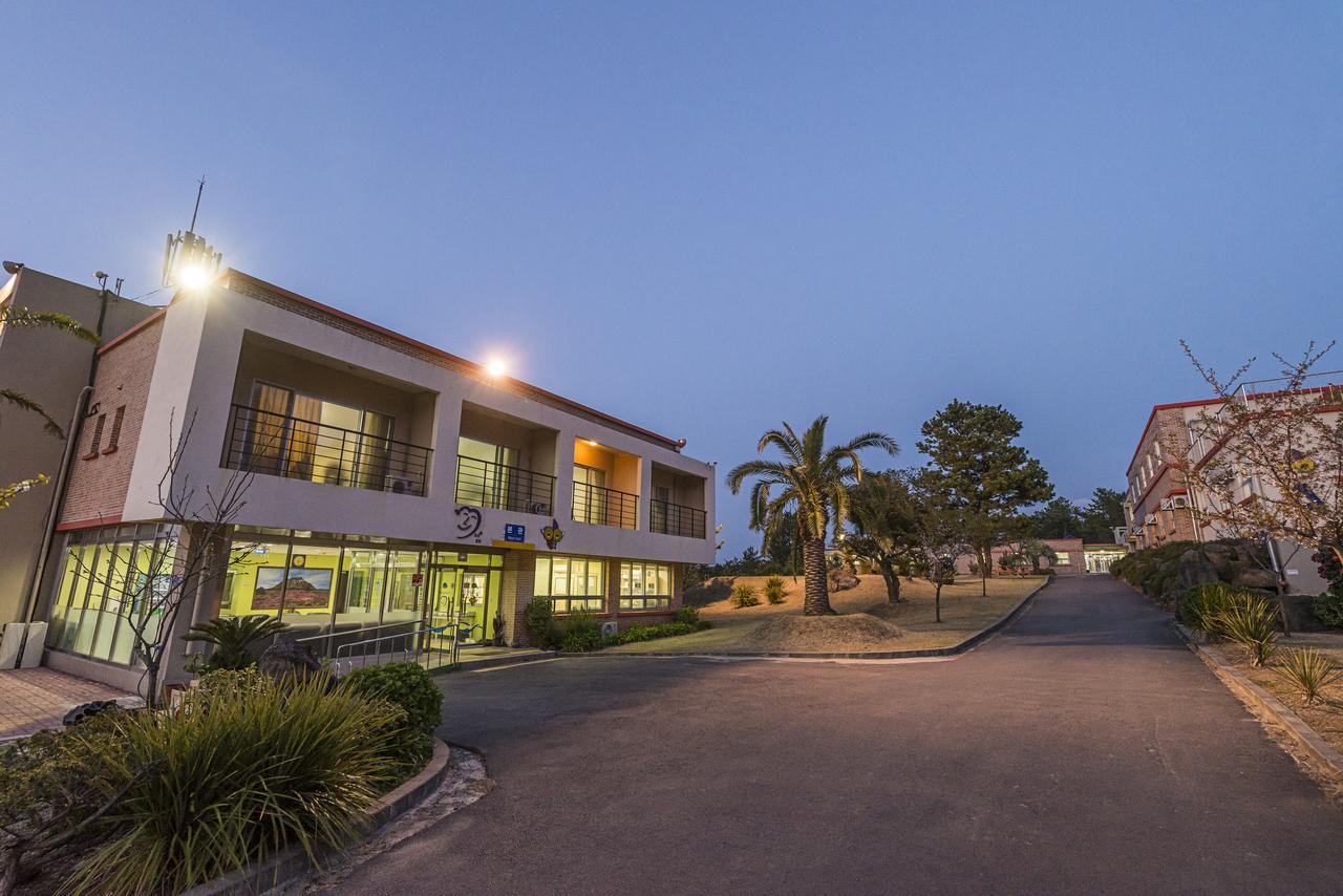 Jeju Youth Hostel Exterior photo