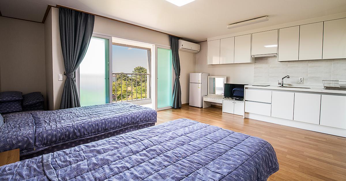 Jeju Youth Hostel Exterior photo