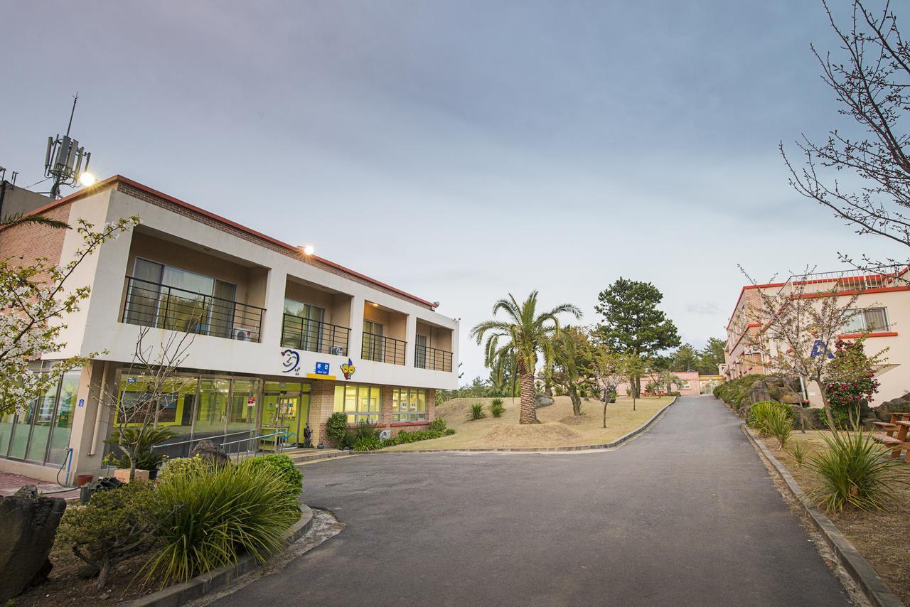 Jeju Youth Hostel Exterior photo